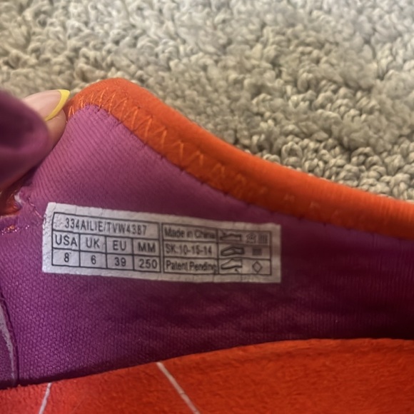 Vionic purple/orange velcro strap shoe - Picture 4 of 4